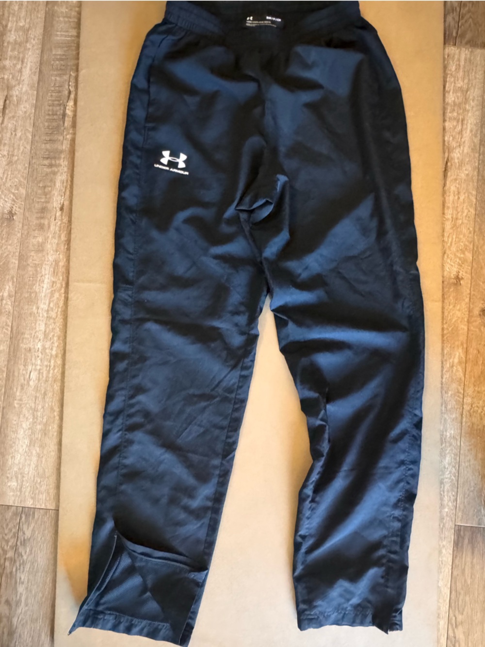 Under Armour Rival Woven Windbreaker men’s pants